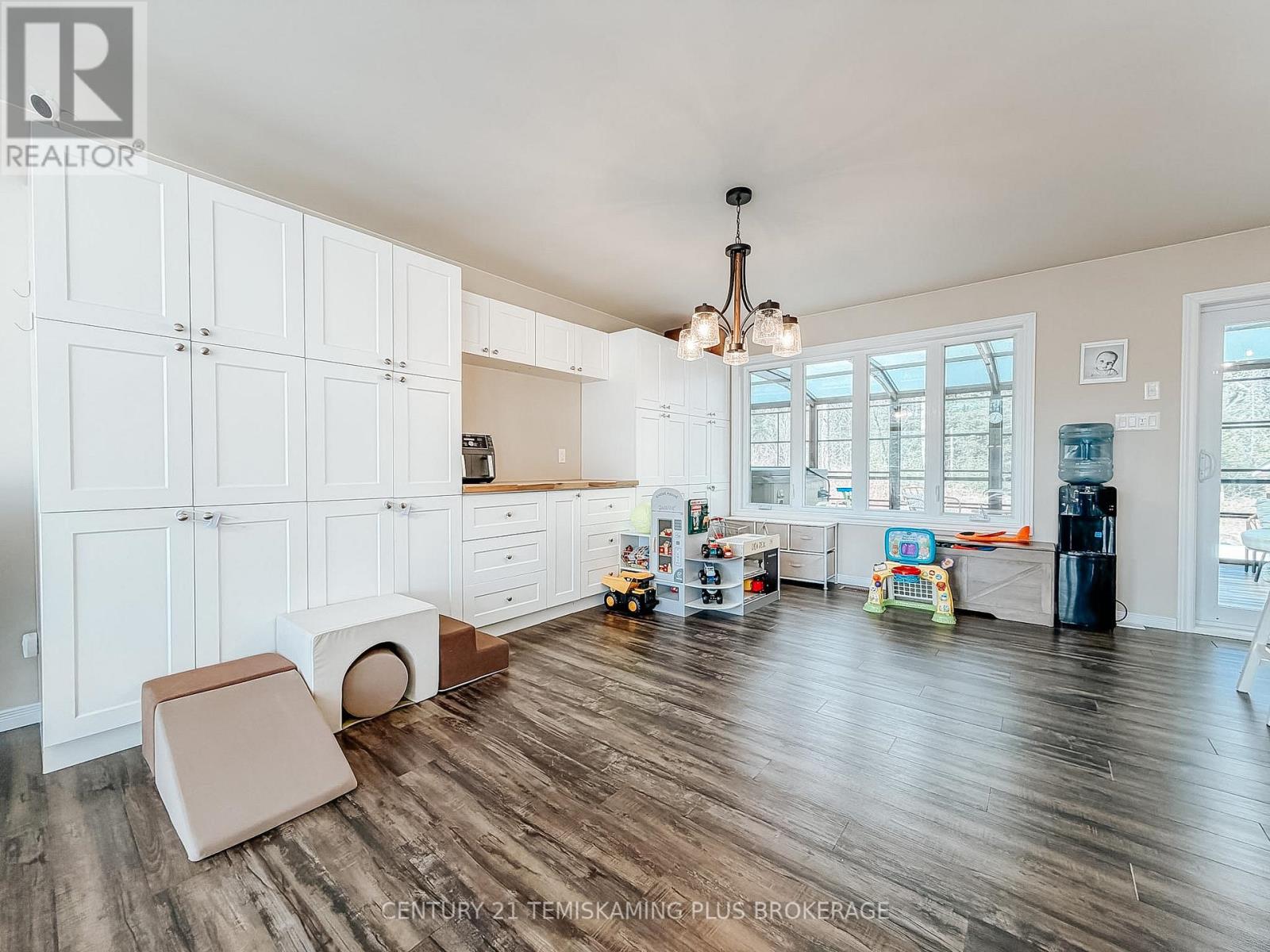 877804 BASS LAKE ROAD - 17