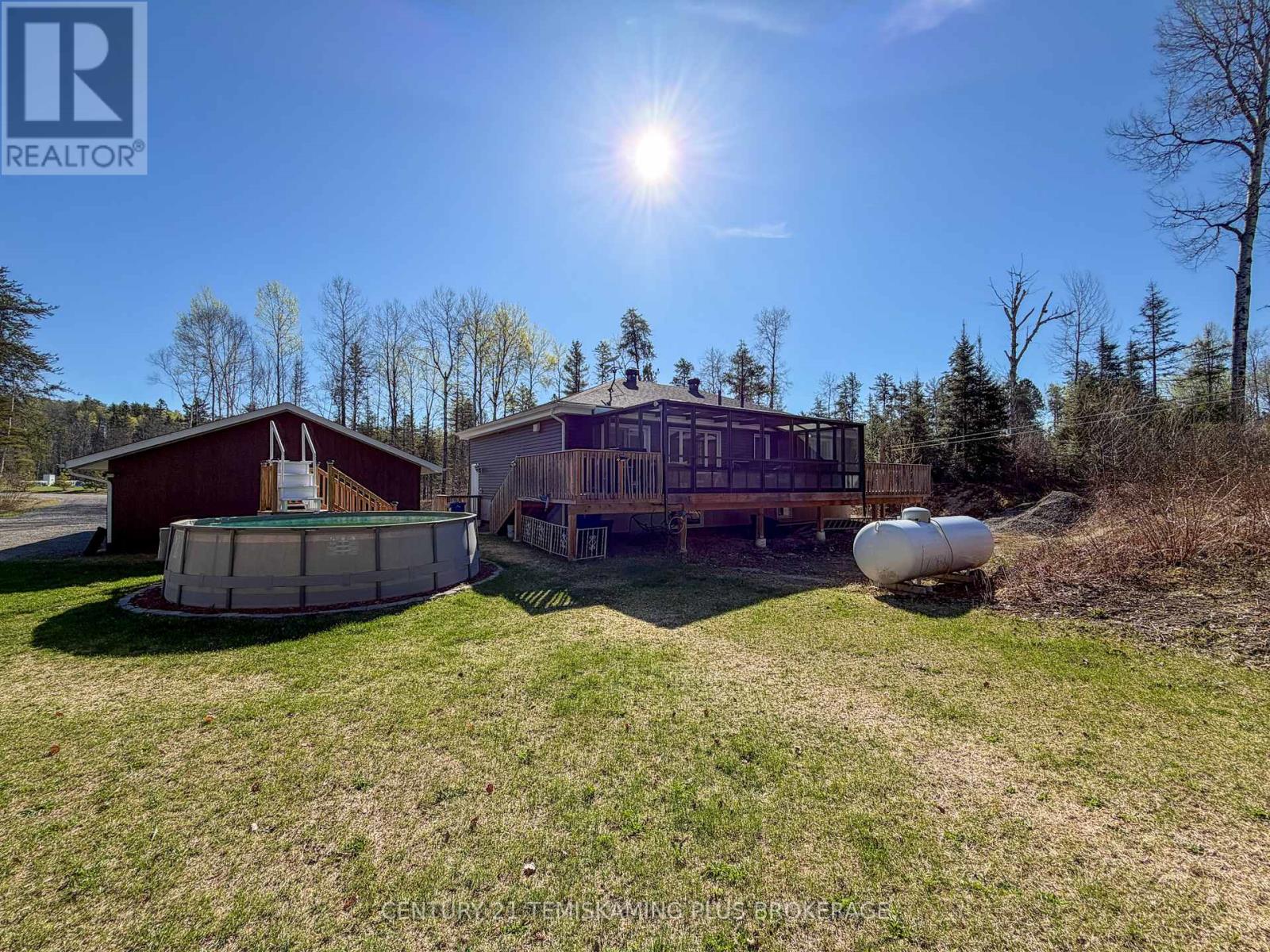 877804 BASS LAKE ROAD - 37