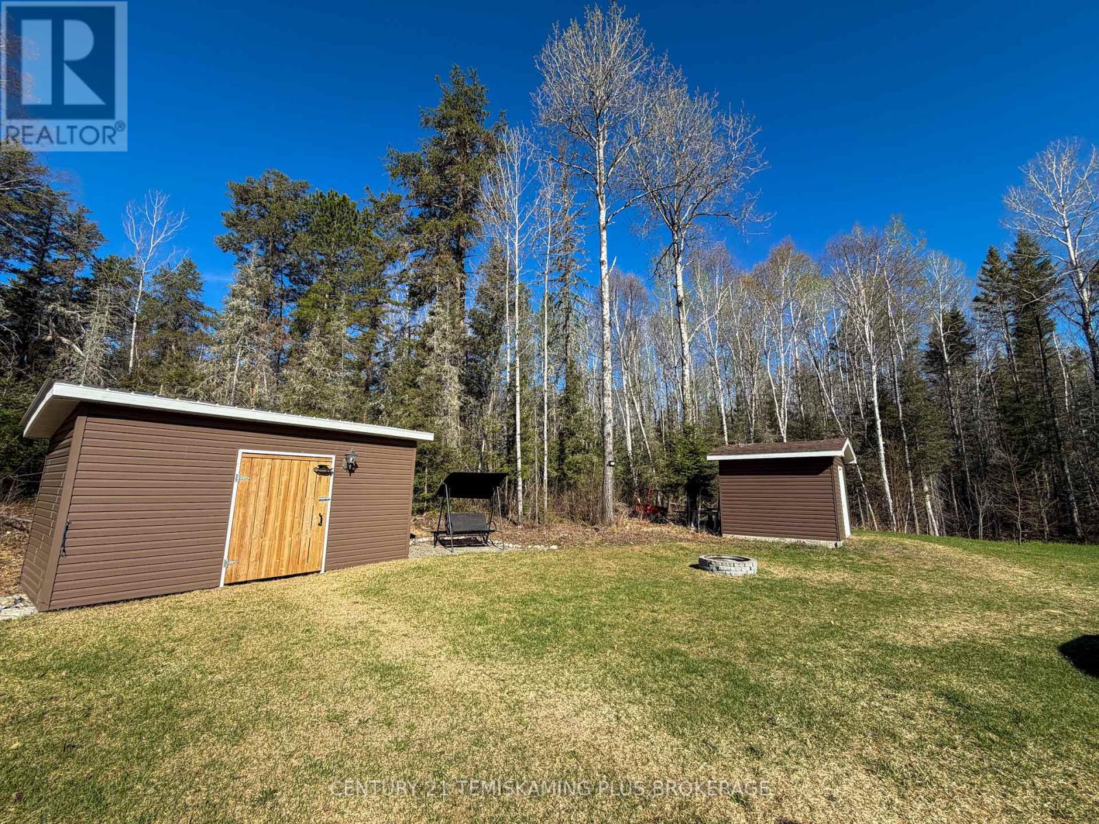 877804 BASS LAKE ROAD - 38