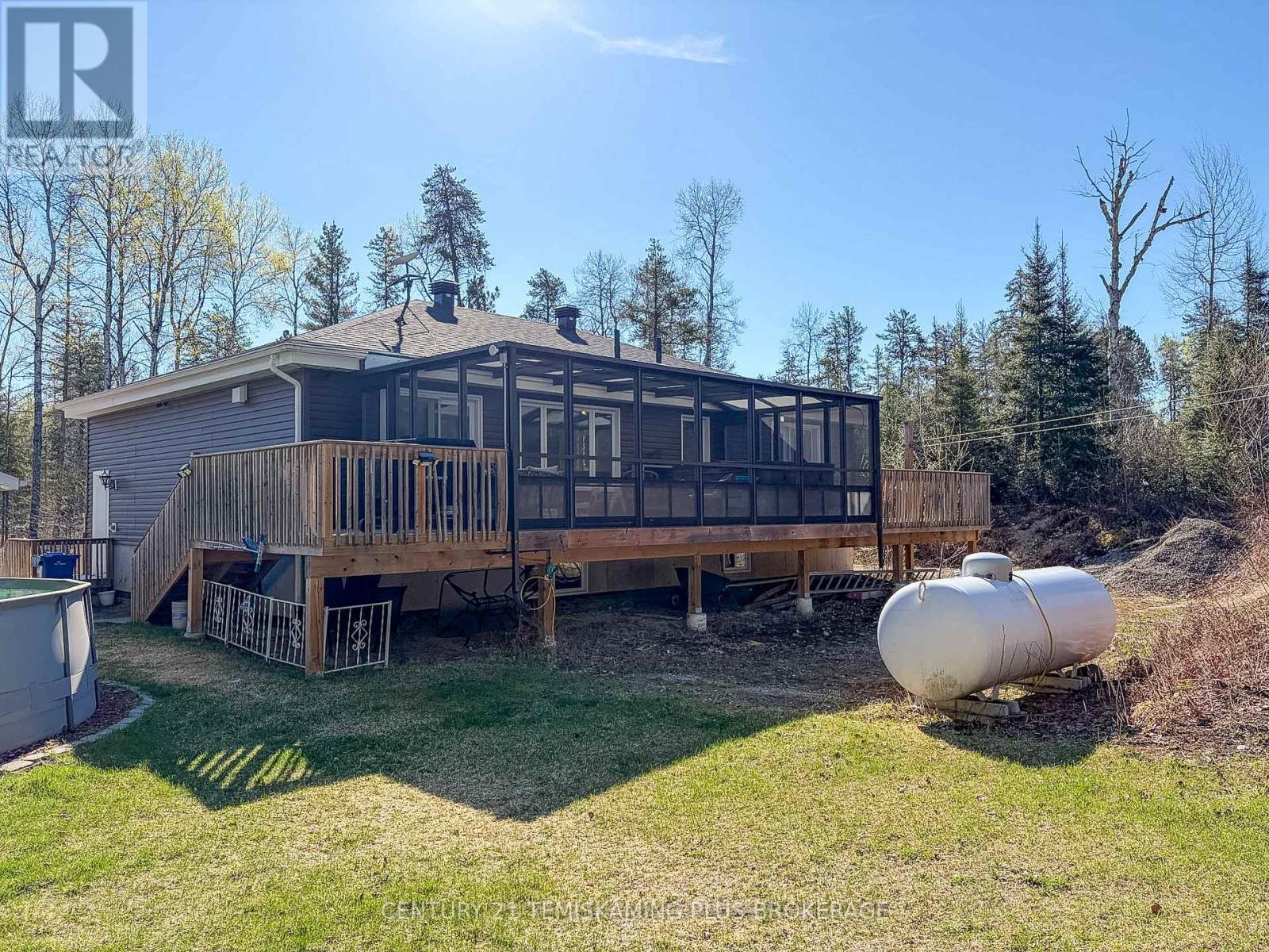 877804 BASS LAKE ROAD - 40