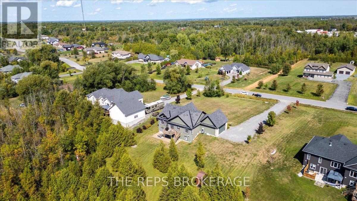 206 COUNTRY LANE DRIVE S - 44