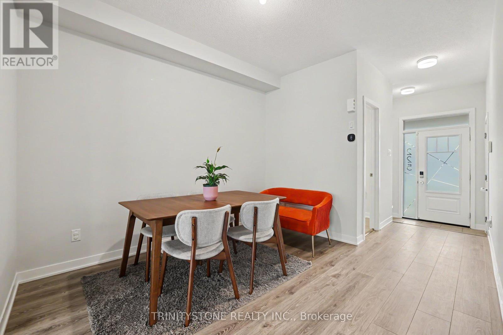 225 BILLRIAN CRESCENT - 7