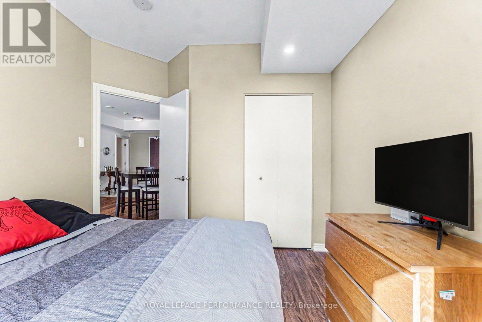#2205 234 RIDEAU STREET - 14
