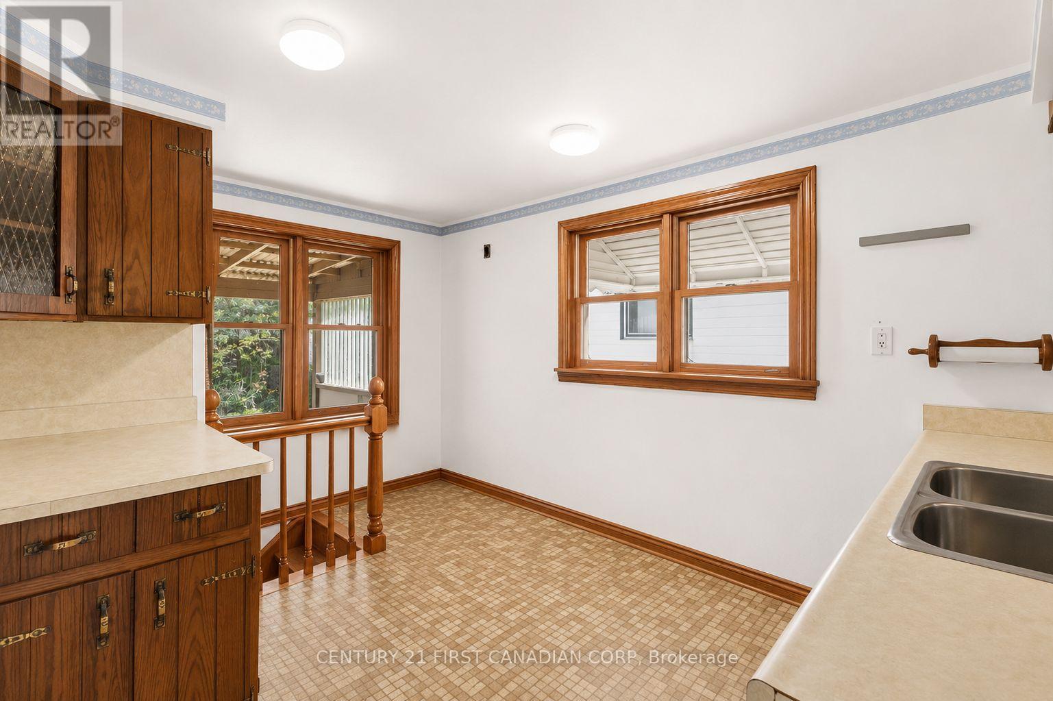 76 MCNAY STREET - 17