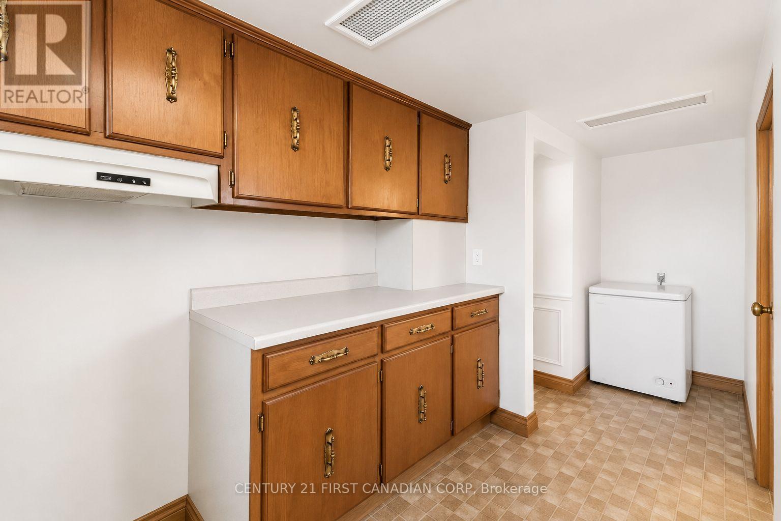 76 MCNAY STREET - 24