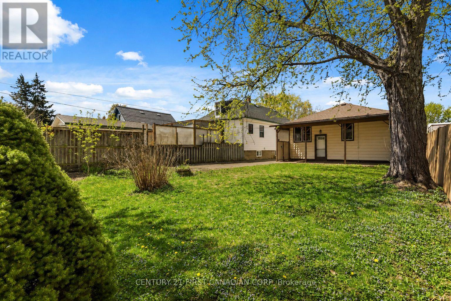 76 MCNAY STREET - 25