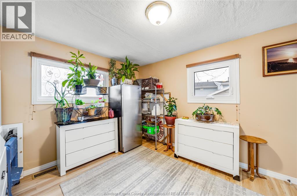 137 DANA DRIVE - 18