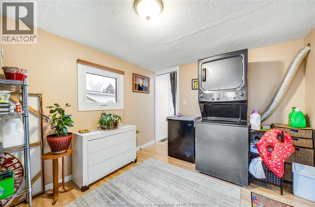 137 DANA DRIVE - 19