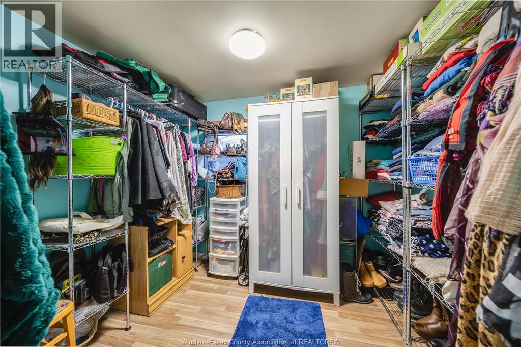 137 DANA DRIVE - 22