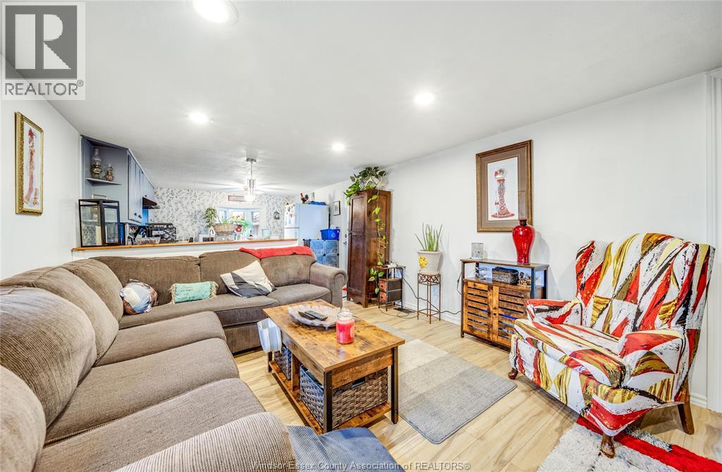137 DANA DRIVE - 7
