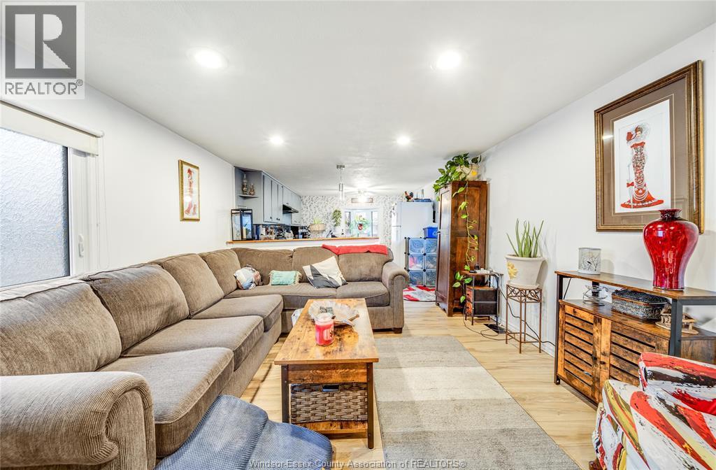 137 DANA DRIVE - 8