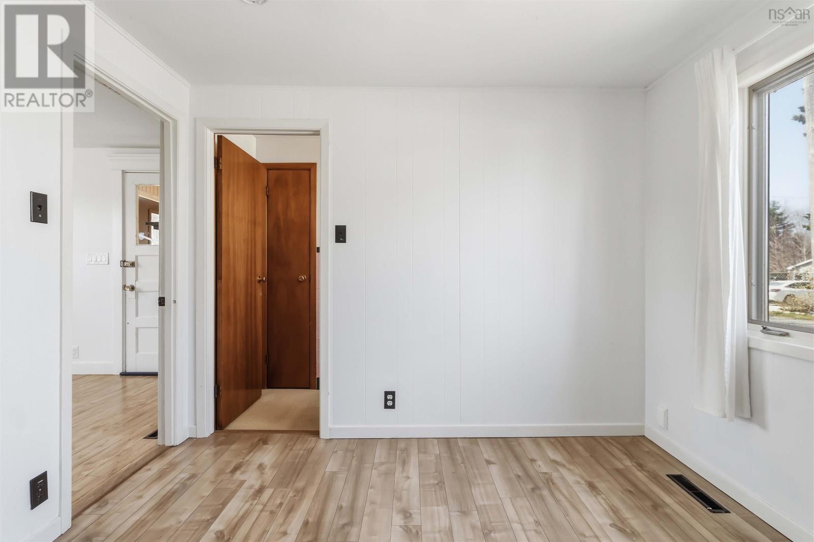 4 Herbert Road - 18