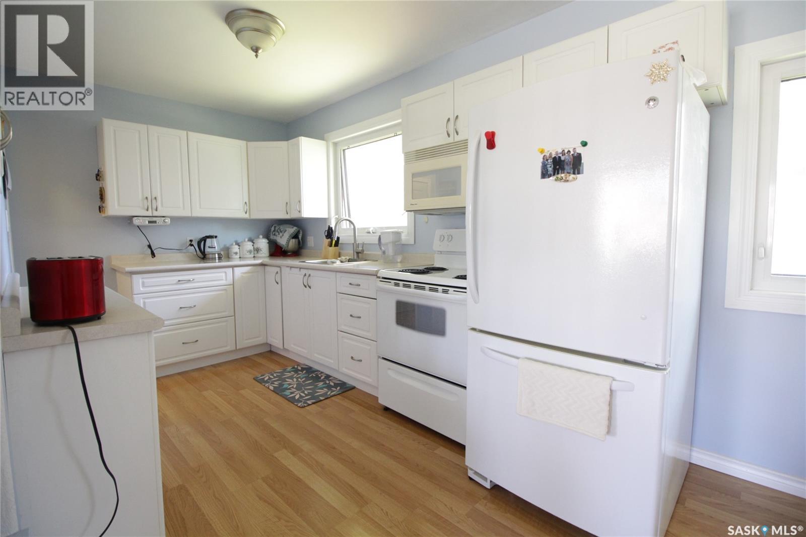 1208 Mark AVENUE — photo 8