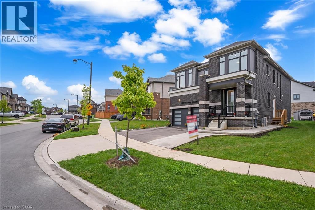 116 CROSSMORE Crescent - Image 2
