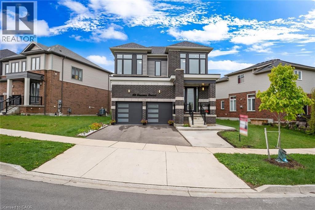 116 CROSSMORE Crescent - 1