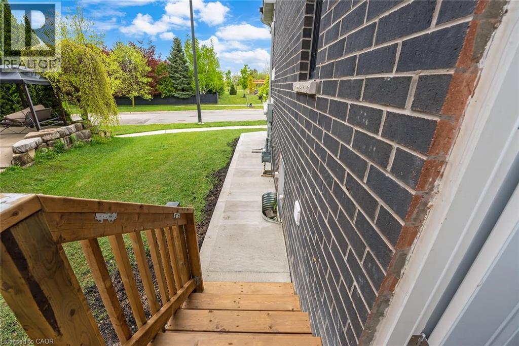 116 CROSSMORE Crescent - 39