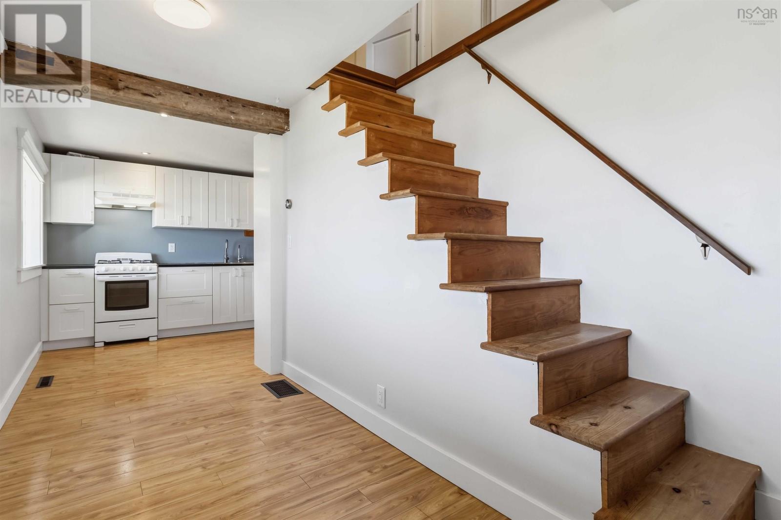 4 Herbert Road - 21