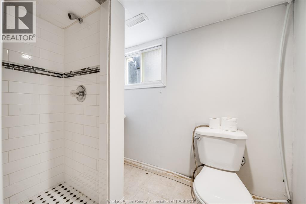 1180 LANGLOIS AVENUE - 29
