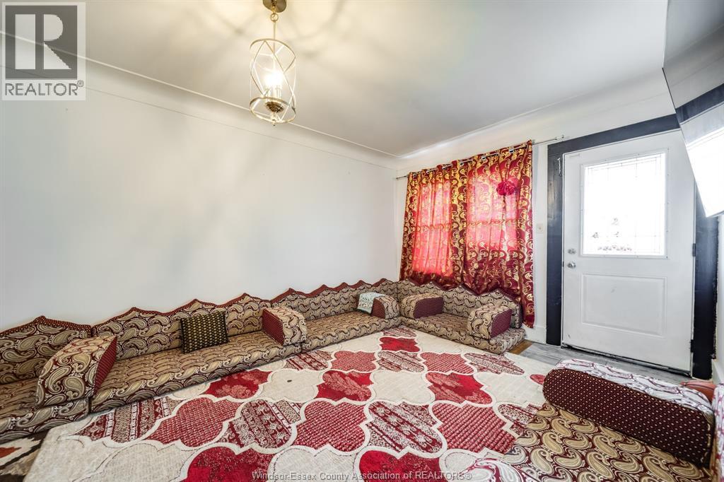 1180 LANGLOIS AVENUE - 9