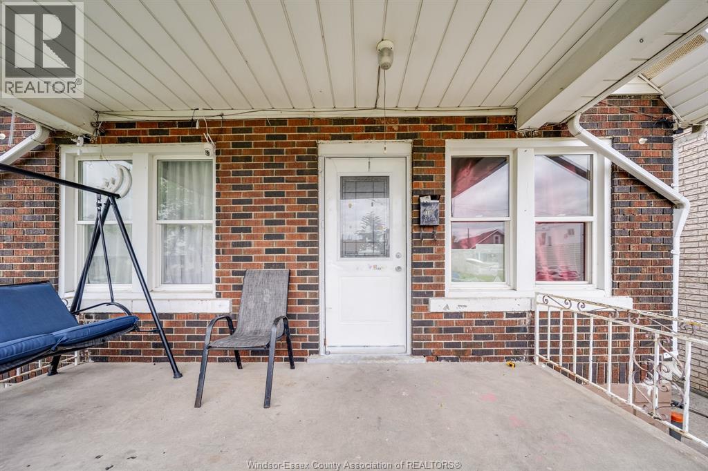 1180 LANGLOIS AVENUE - 6