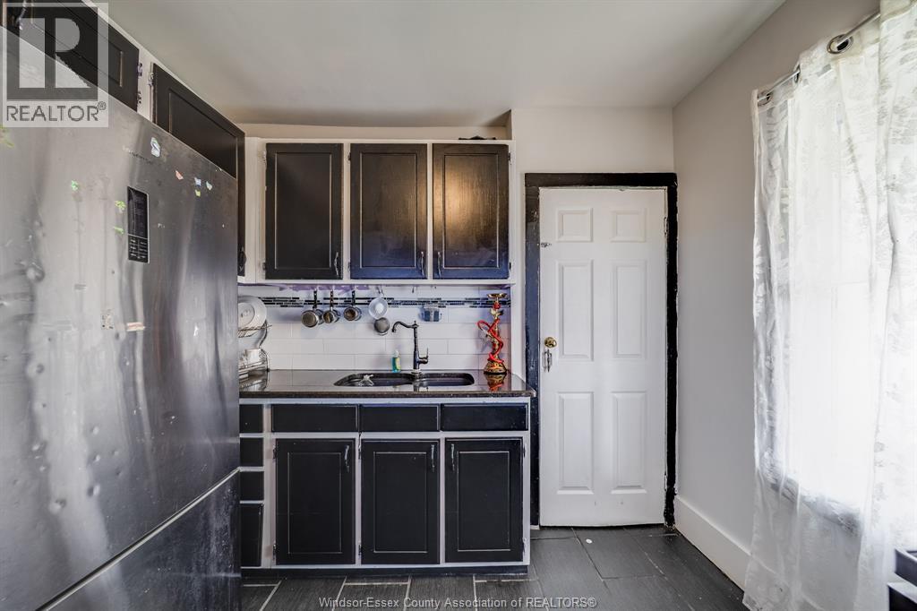 1180 LANGLOIS AVENUE - 14