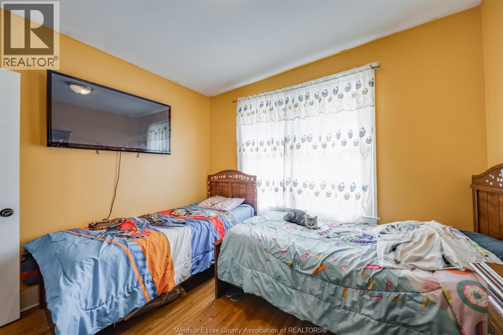 1180 LANGLOIS AVENUE - 17