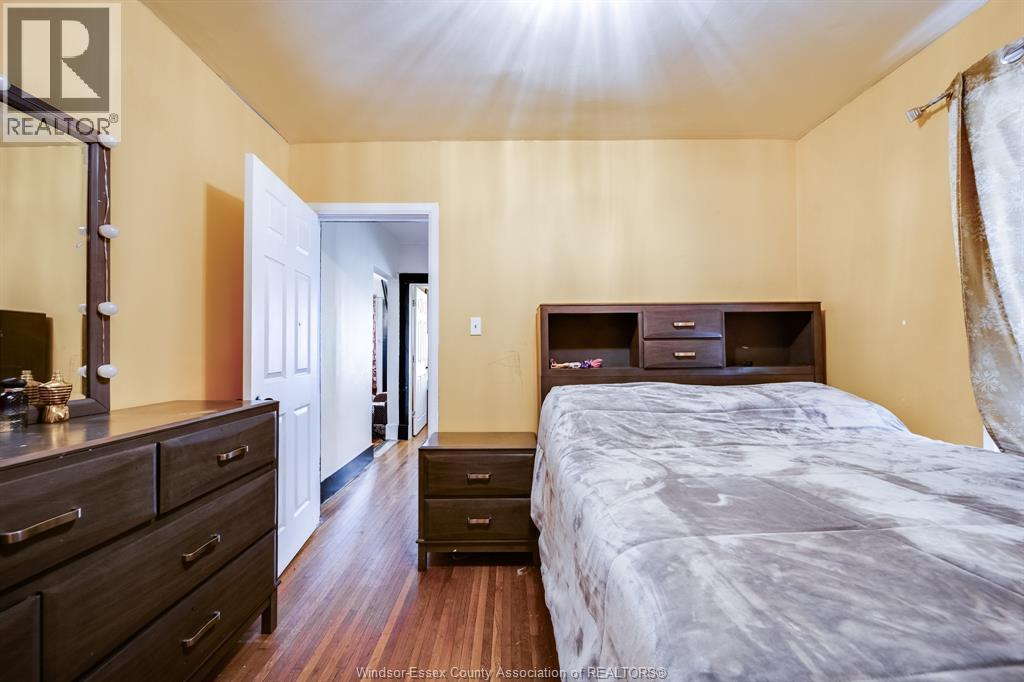 1180 LANGLOIS AVENUE - 19