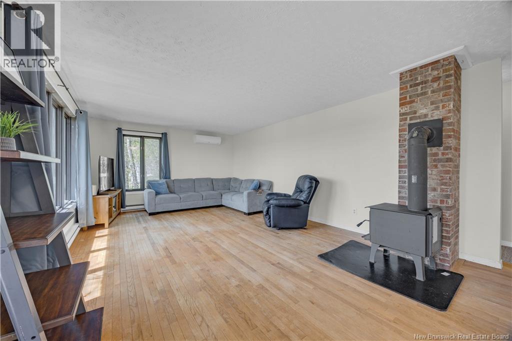 1369 Main Street - 7