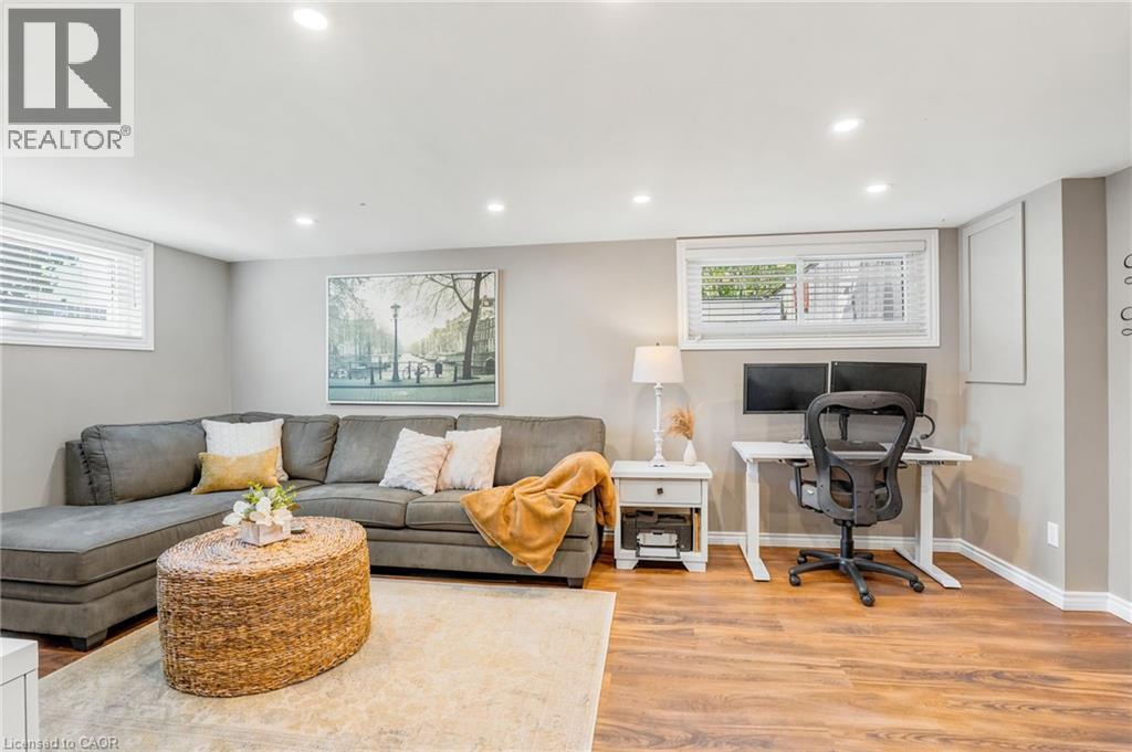 35 GRETNA Court - 22