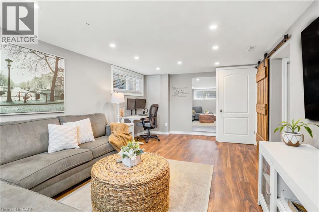 35 GRETNA Court - 23