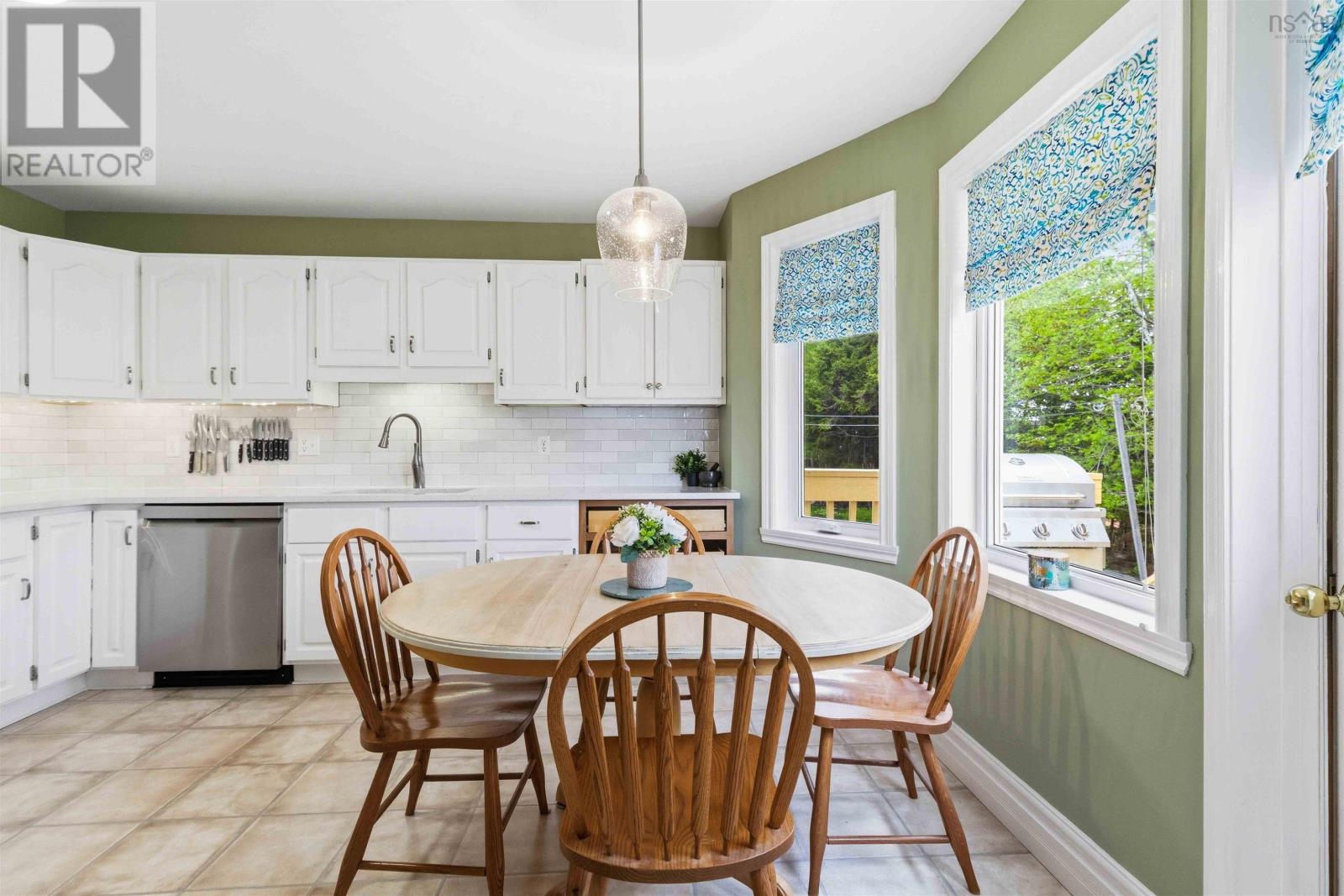15 White Birch Lane - 17