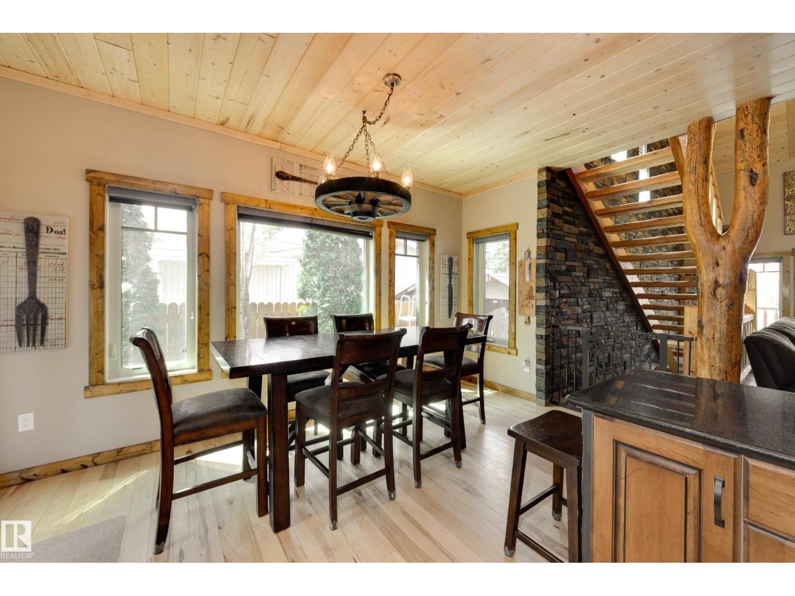 10811 67 ST NW - 15