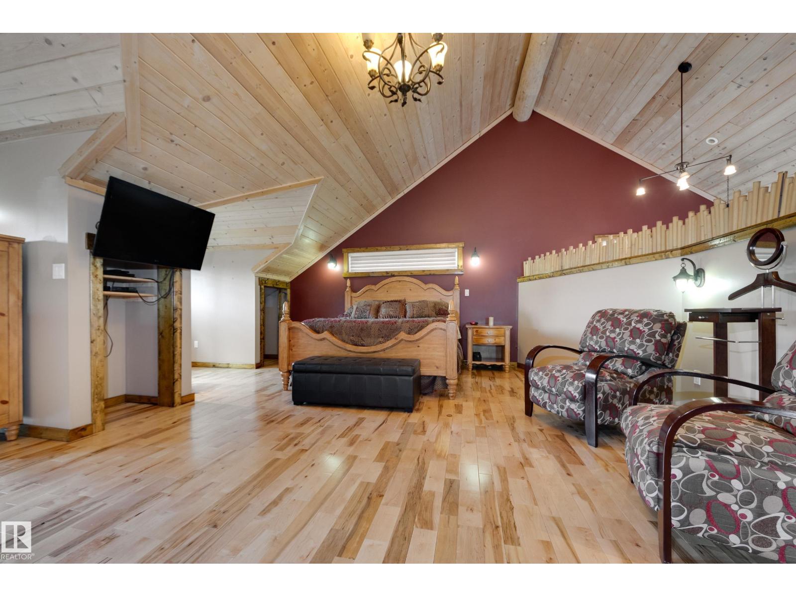 10811 67 ST NW - 28