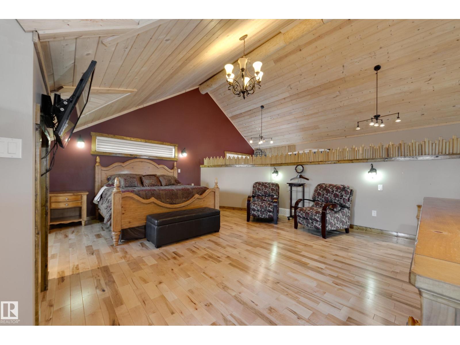 10811 67 ST NW - 29