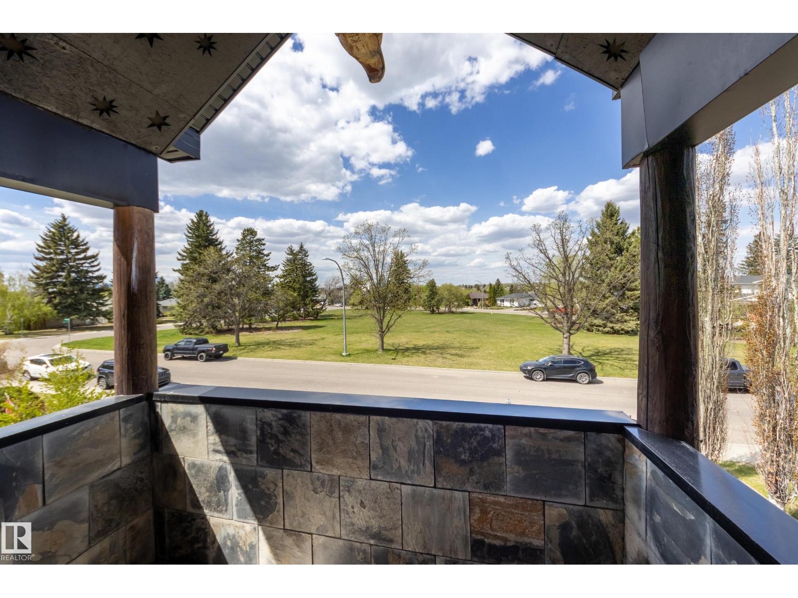10811 67 ST NW - 33