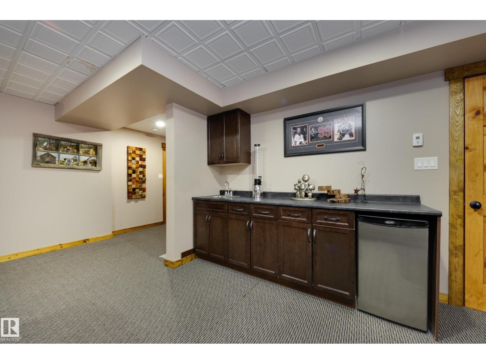 10811 67 ST NW - 40