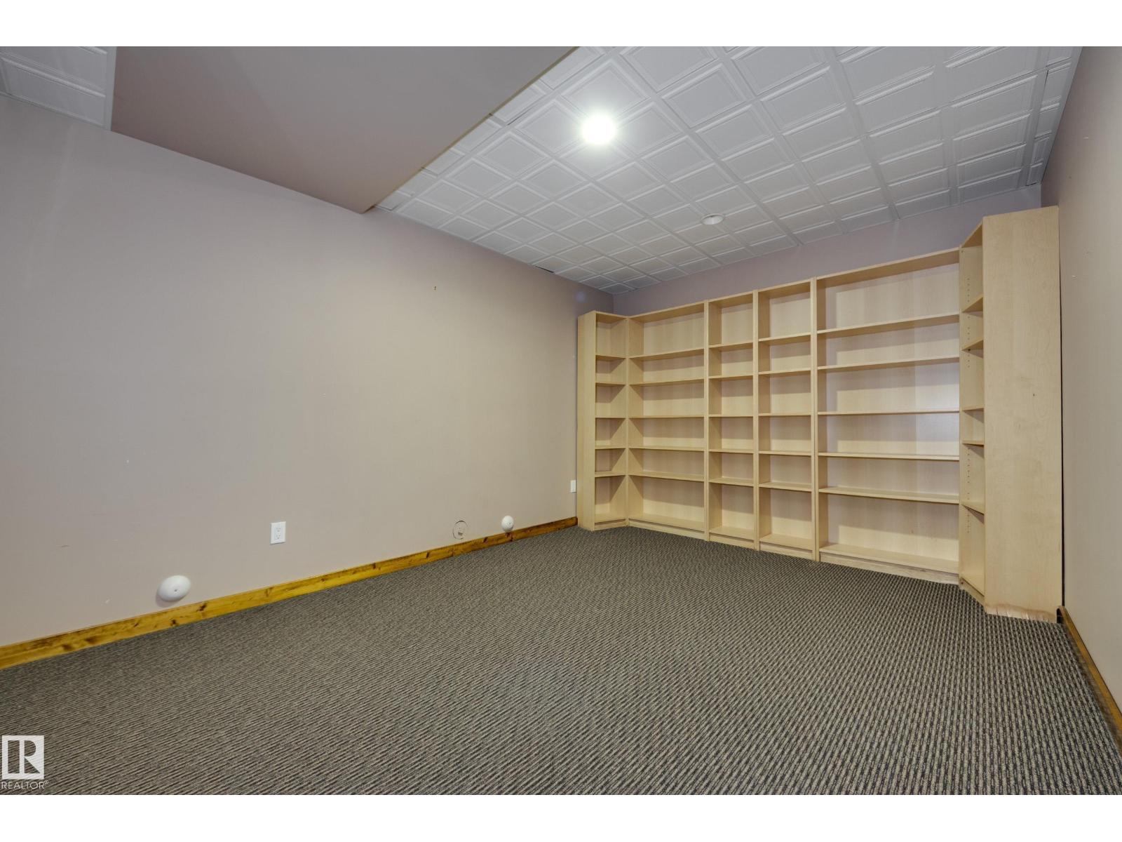 10811 67 ST NW - 44