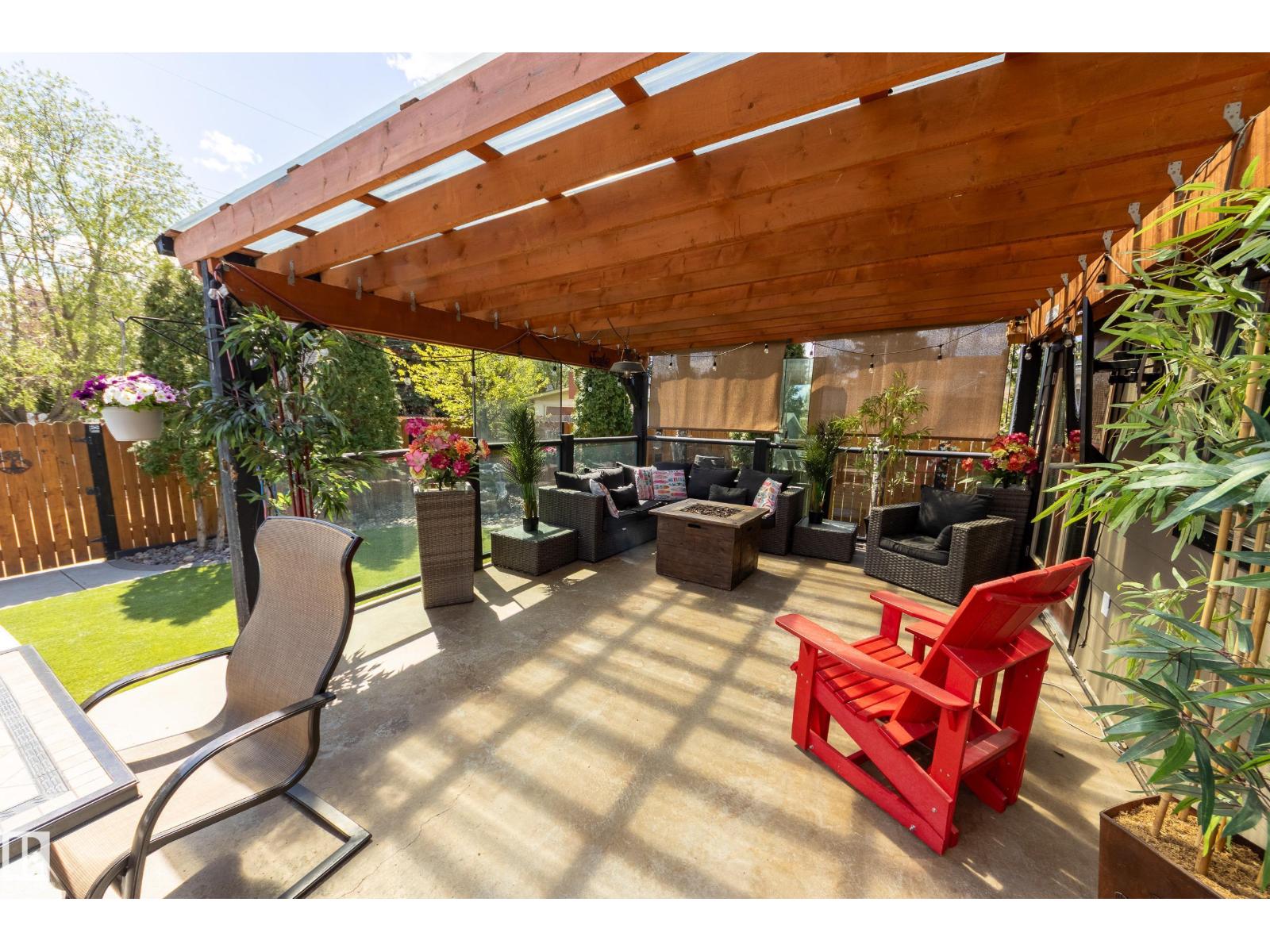 10811 67 ST NW - 46