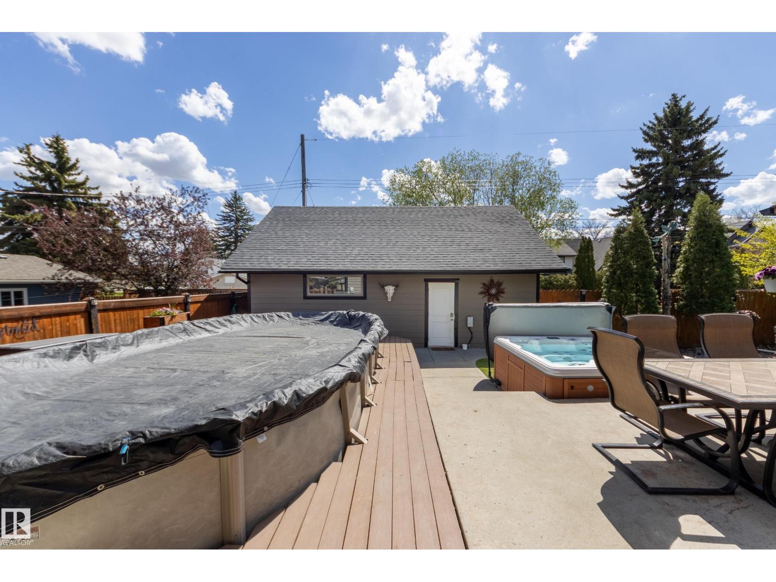 10811 67 ST NW - 49