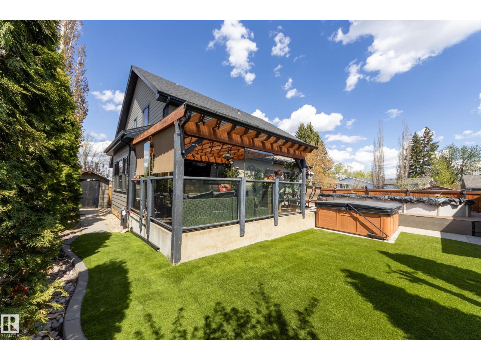 10811 67 ST NW - 52