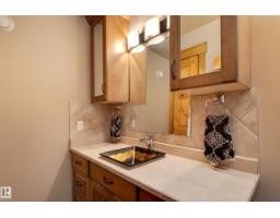 10811 67 St Nw, Edmonton, AB T6A2S3 Photo 41