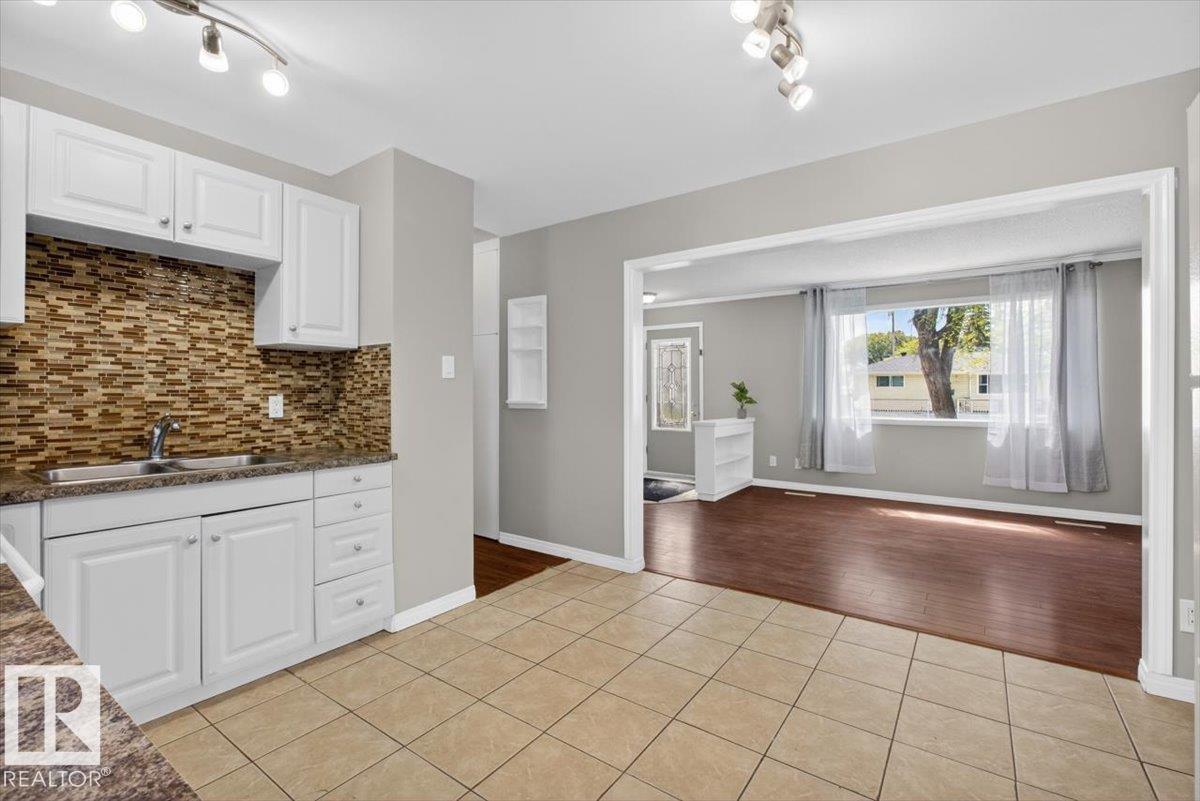 4630 114 AV NW - 21