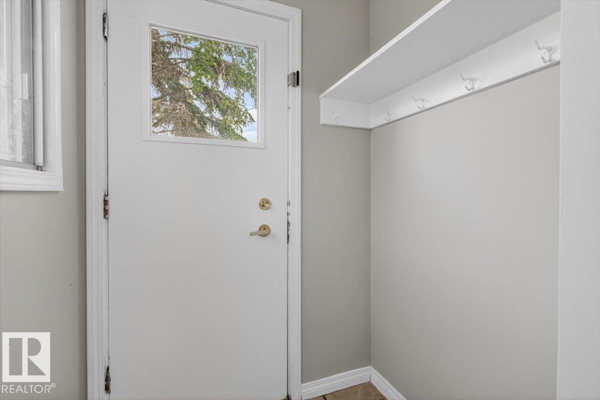 4630 114 AV NW - 28