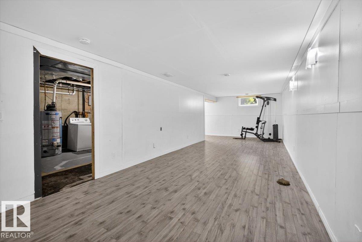 4630 114 AV NW - 29
