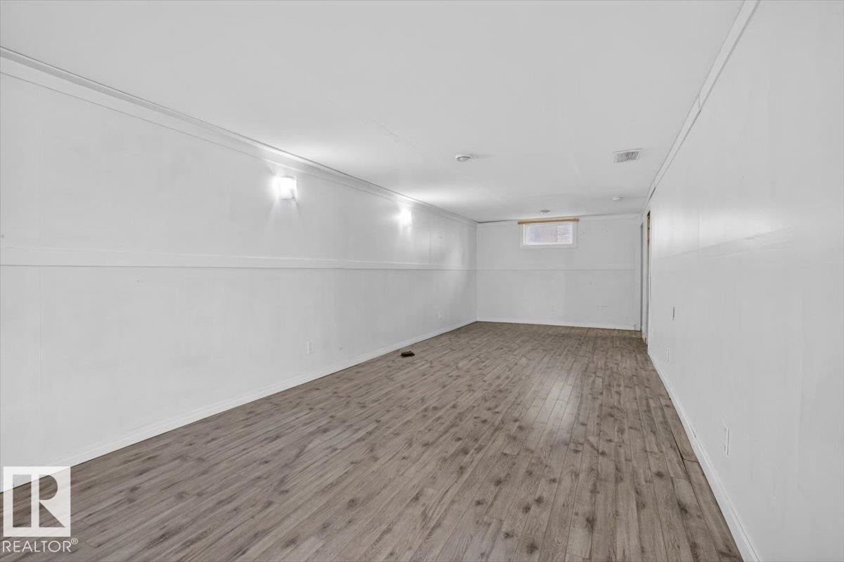 4630 114 AV NW - 31