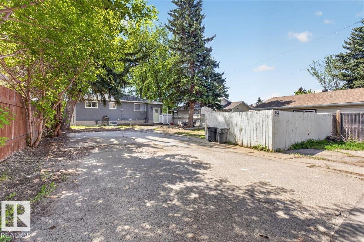4630 114 AV NW - 44