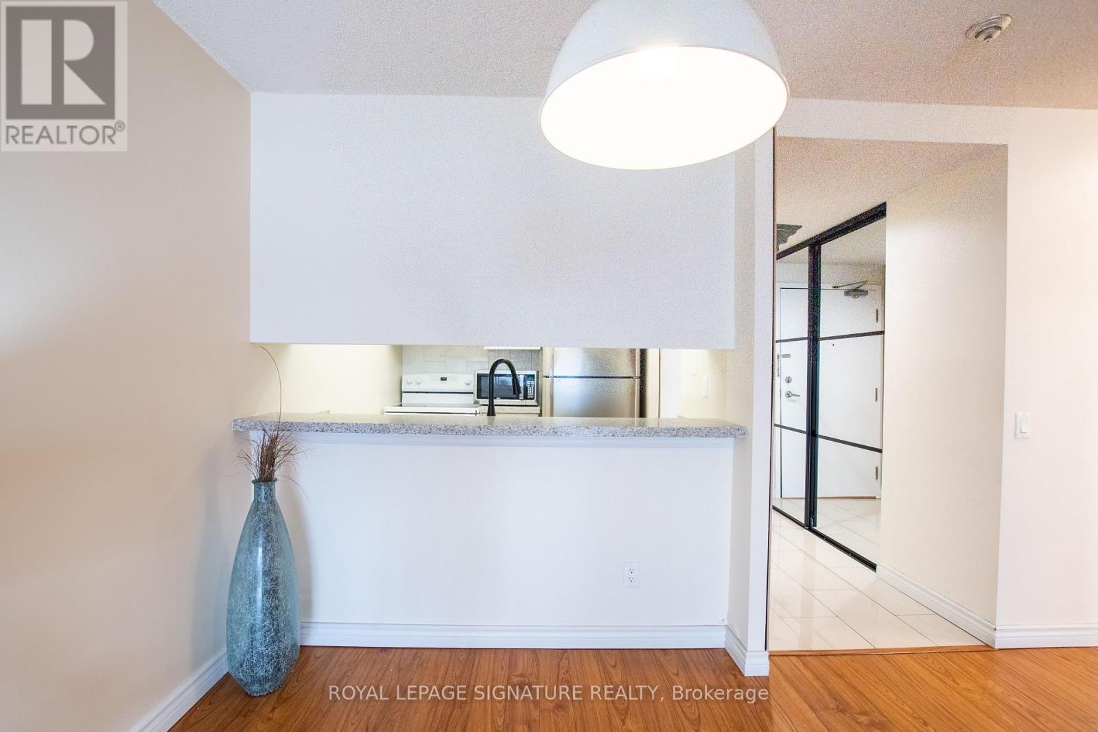 #1604 7 BISHOP AVENUE - 10