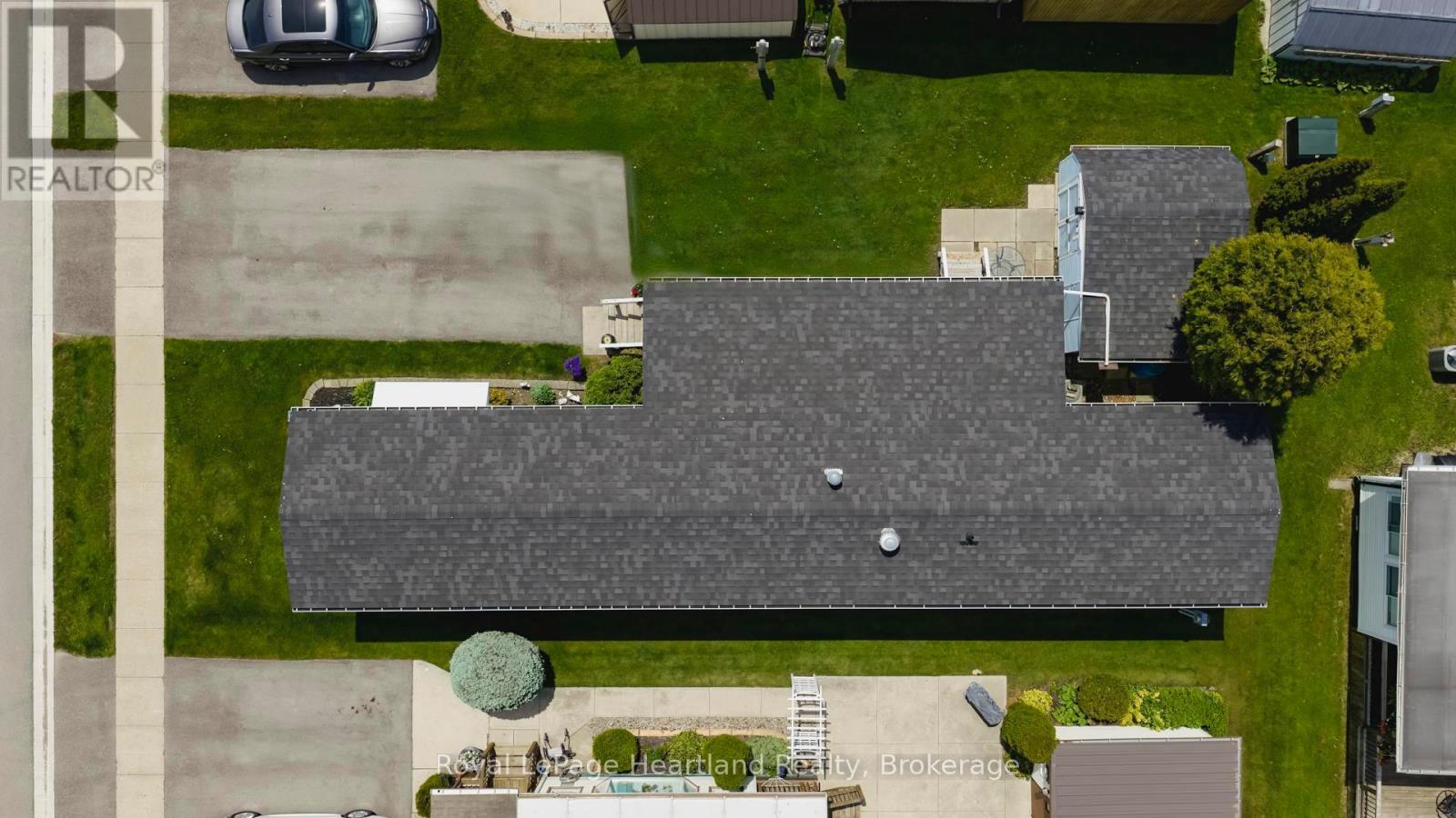 45 REDFORD DRIVE - 14