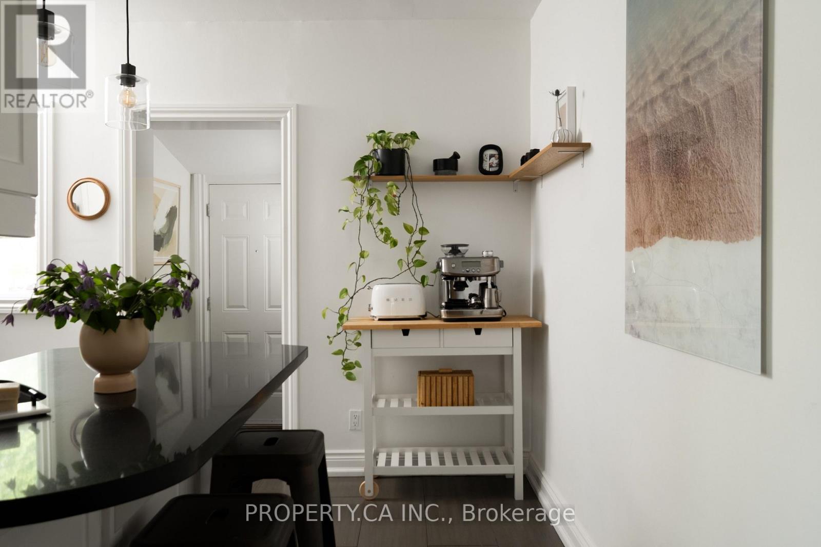 124 MILVERTON BOULEVARD - 7