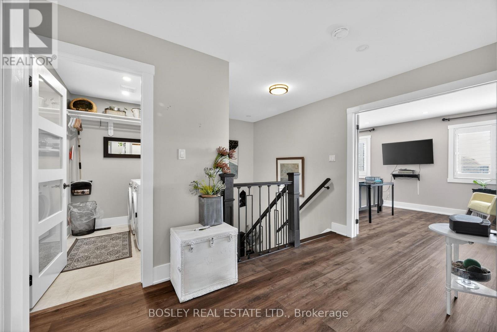 2 BETTINA PLACE - 26